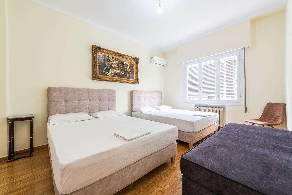 Victoria Queens Paradise Apartments Athen Zimmer foto