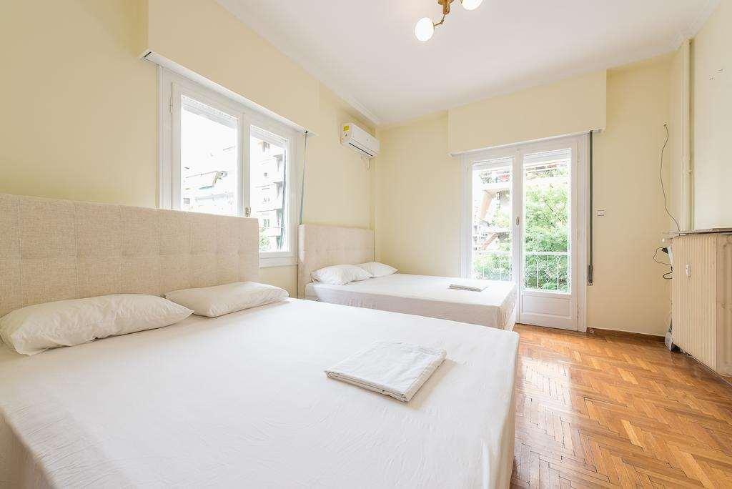 Victoria Queens Paradise Apartments Athen Zimmer foto