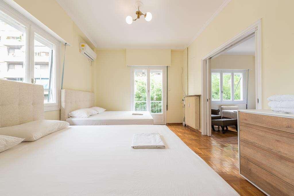 Victoria Queens Paradise Apartments Athen Zimmer foto